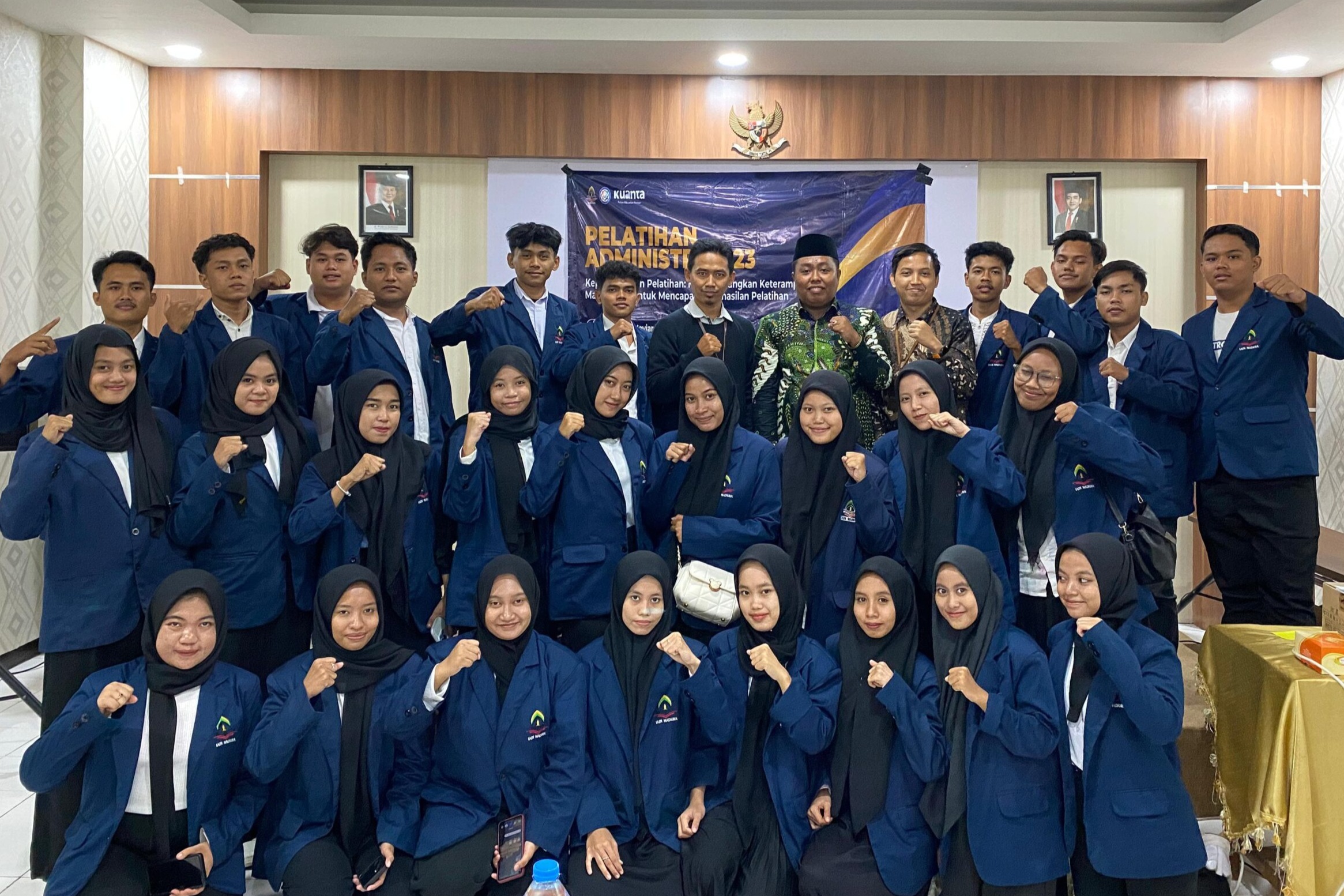 Gelar Pelatihan Administrasi, Mahasiswa Angkatan 2023 Kelas B Gandeng Kuanta Surabaya