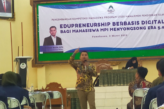 PRODI MPI IAIN MADURA GELAR PENGEMBANGAN KOMPETENSI MAHASISWA BERTEMA "EDUPRENEURSHIP BERBASIS DIGITAL MENYONGSONG ERA 5.0"