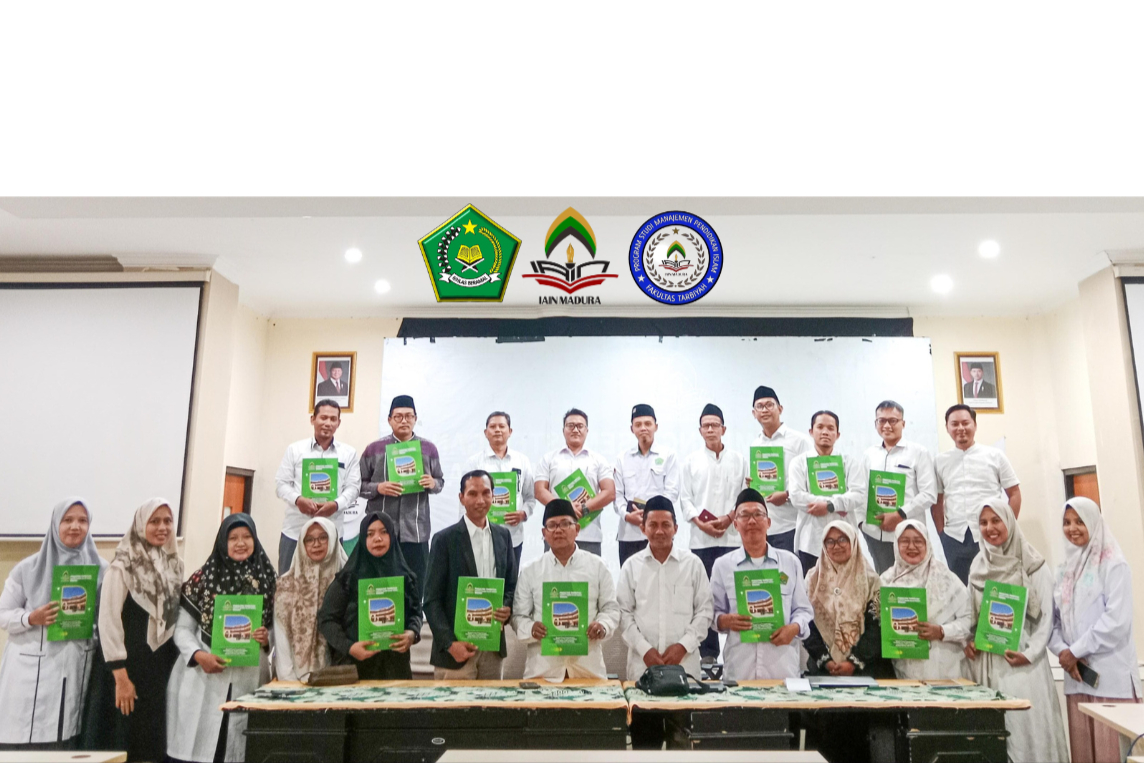 Dekan Fakultas Tarbiyah Serahkan Perjanjian Kinerja Tahun 2025 kepada Prodi MPI IAIN Madura